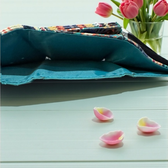 Colorful Patterned Small Wallet - Picture 6 of 7